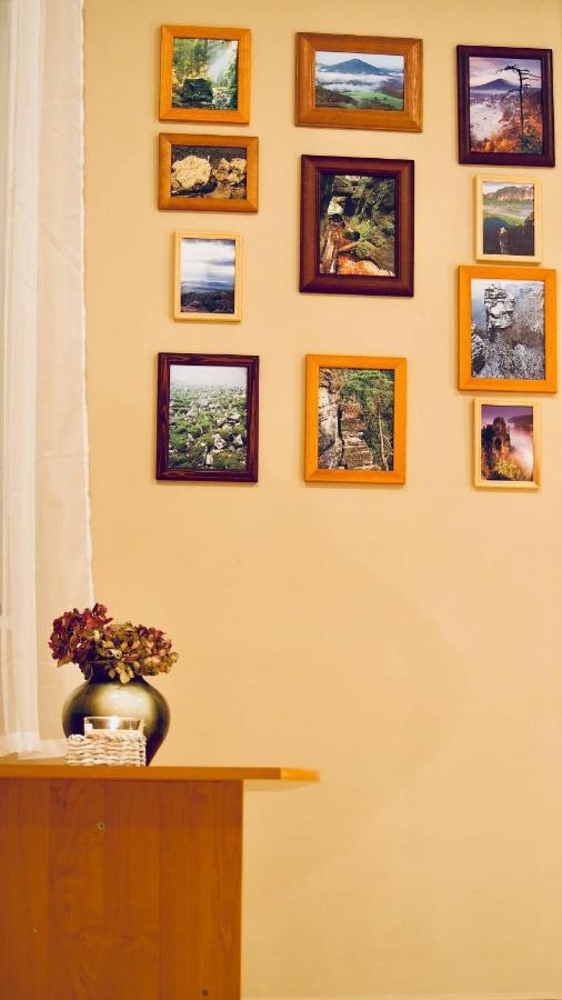 Cozy Apartment At River Labe Near Center And Train Usti nad Labem Bagian luar foto